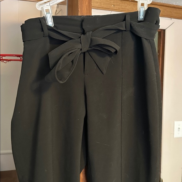 Banana Republic Factory Pants - Banana Republic Factory Black Straight Leg Pants with Tie Belt